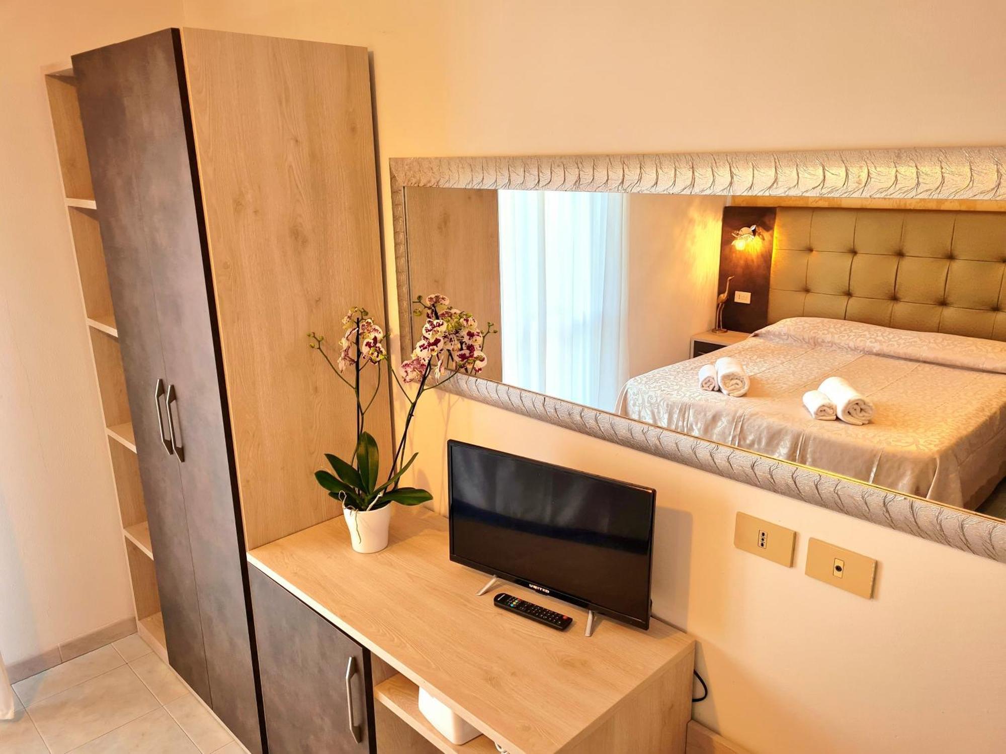 Hotel Laura Cesenatico Kamer foto